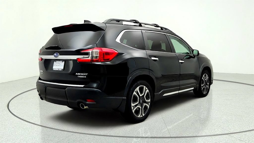 Used 2023 Subaru Ascent Touring AWD/4WD image 5