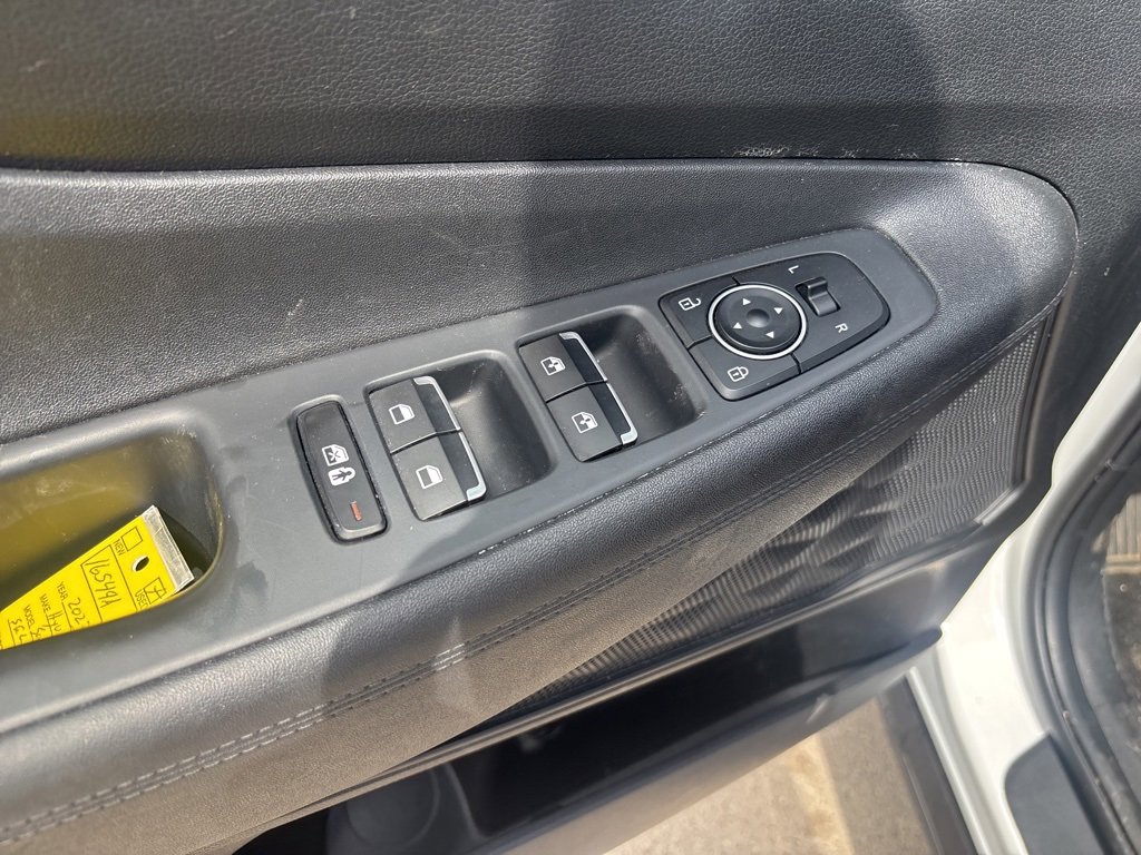 Used 2023 Hyundai Santa Fe SEL image 11