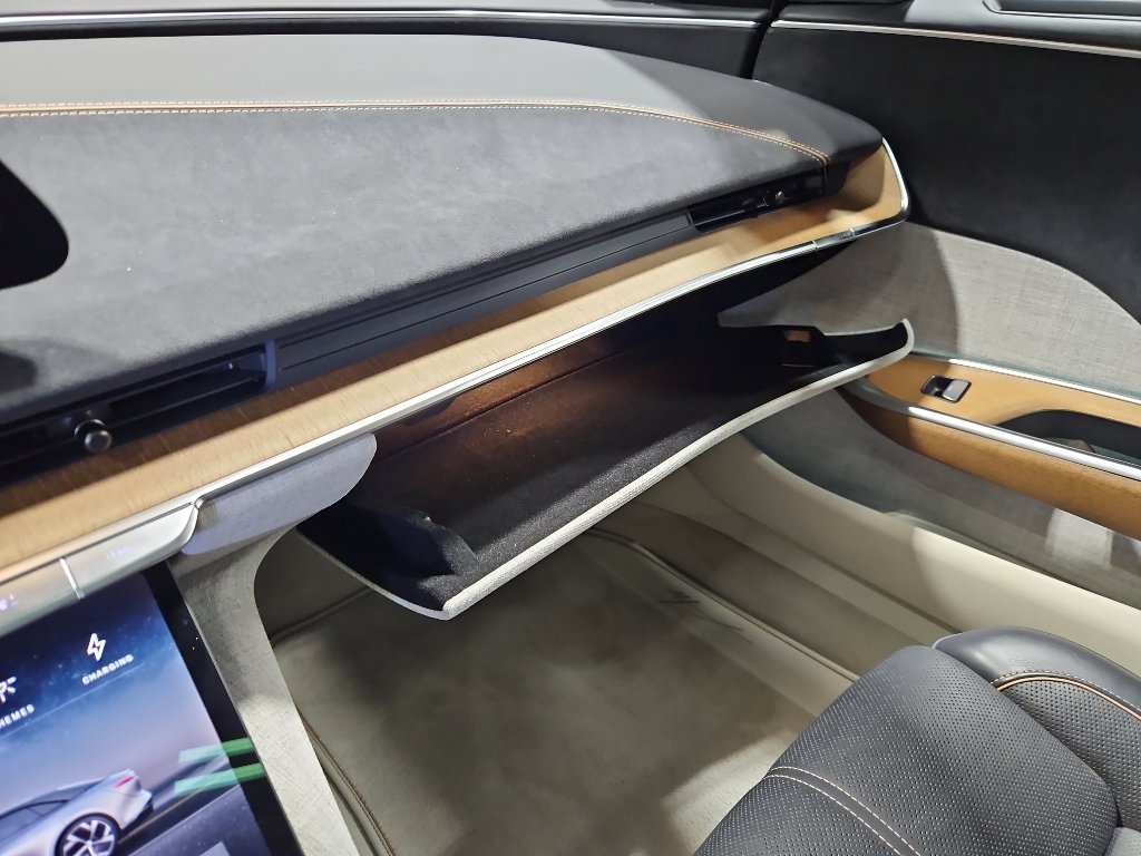 Used 2023 Lucid Air Grand Touring image 25