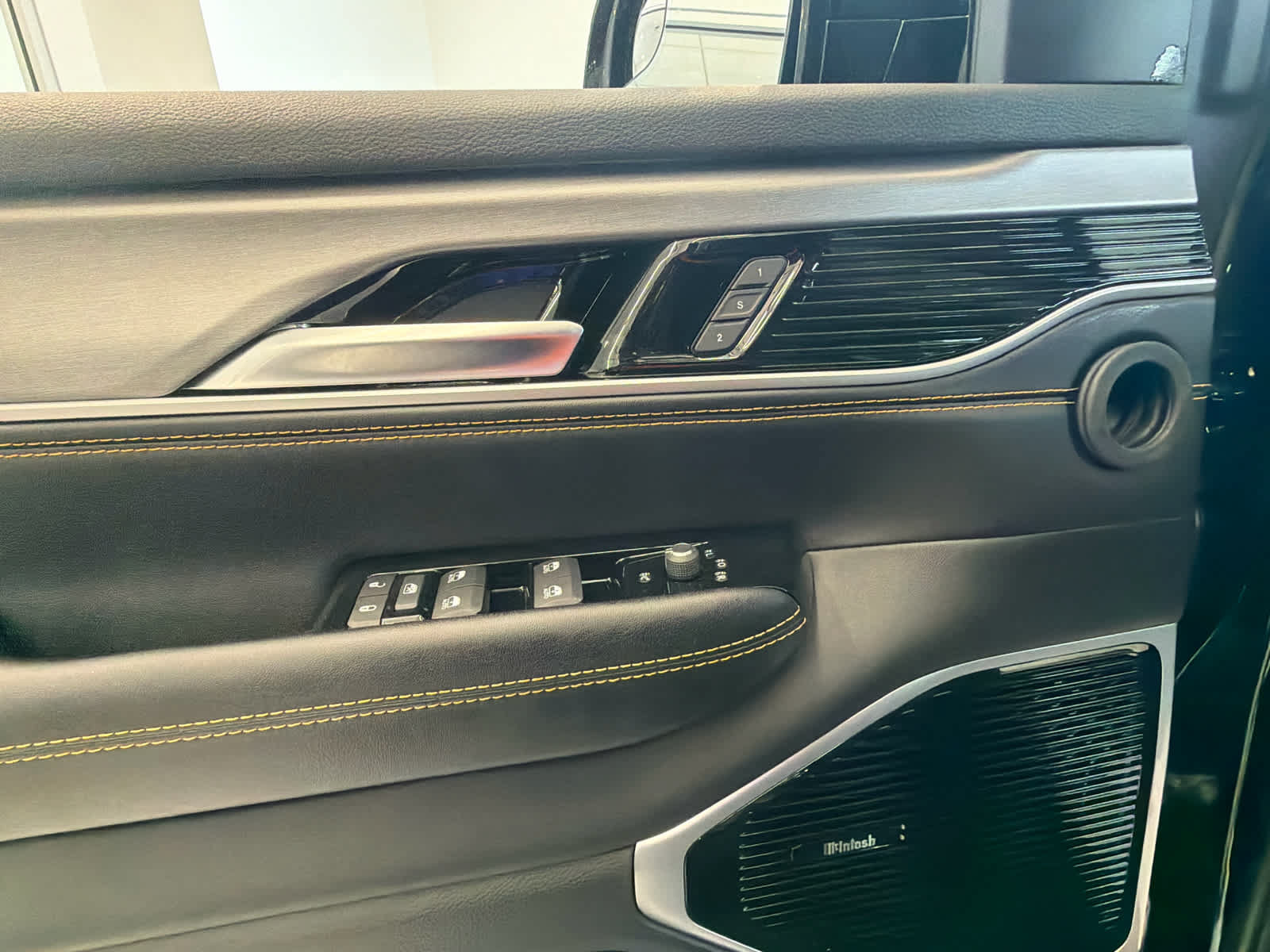 New 2026 Jeep Grand Wagoneer 4WD image 19