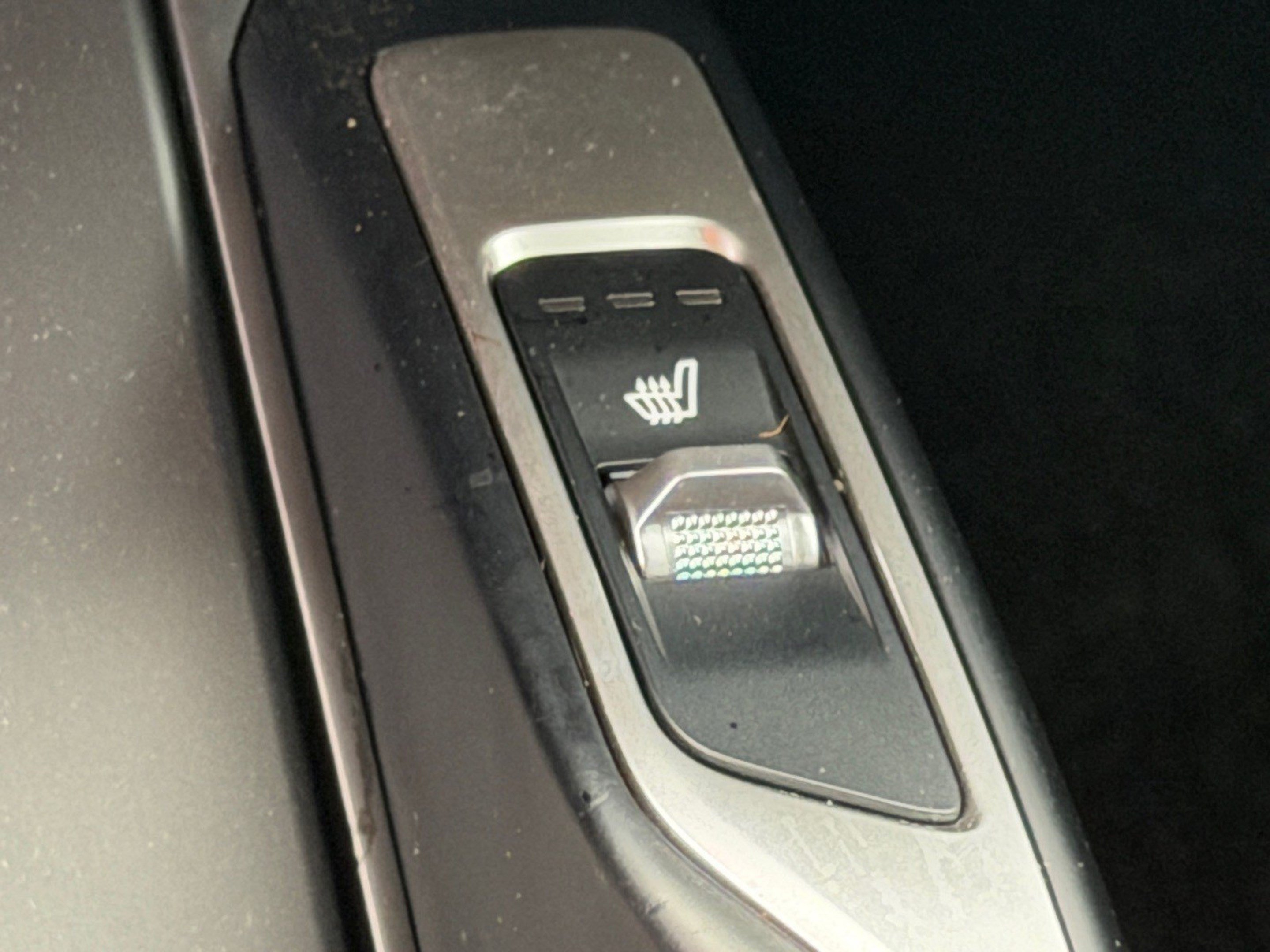 Certified 2023 Kia Sorento S FWD image 34