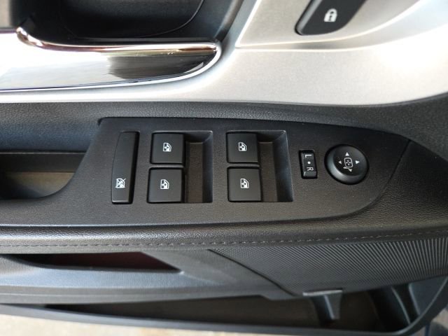 Used 2017 Chevrolet Equinox LT image 48