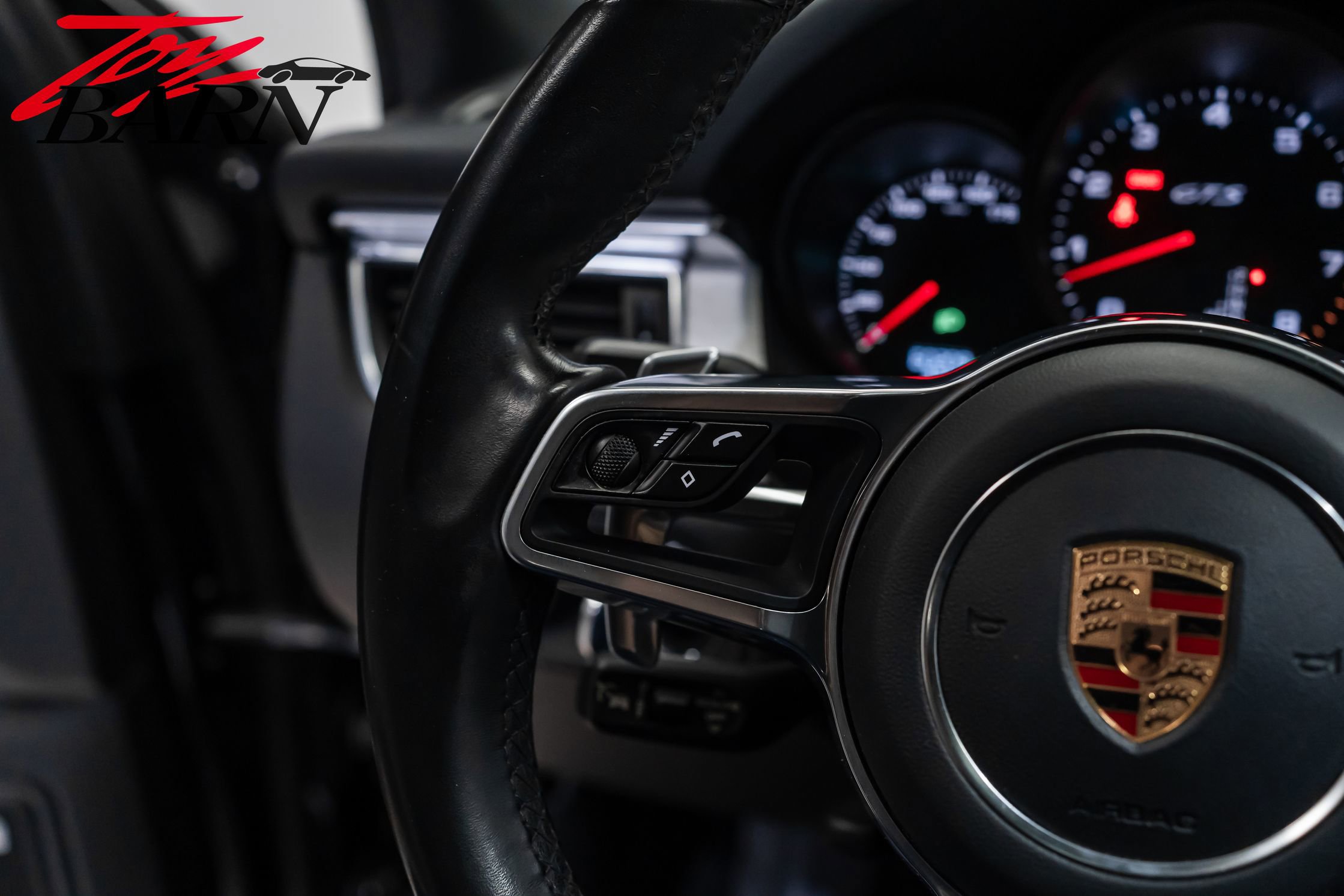 Used 2018 Porsche Macan GTS image 29