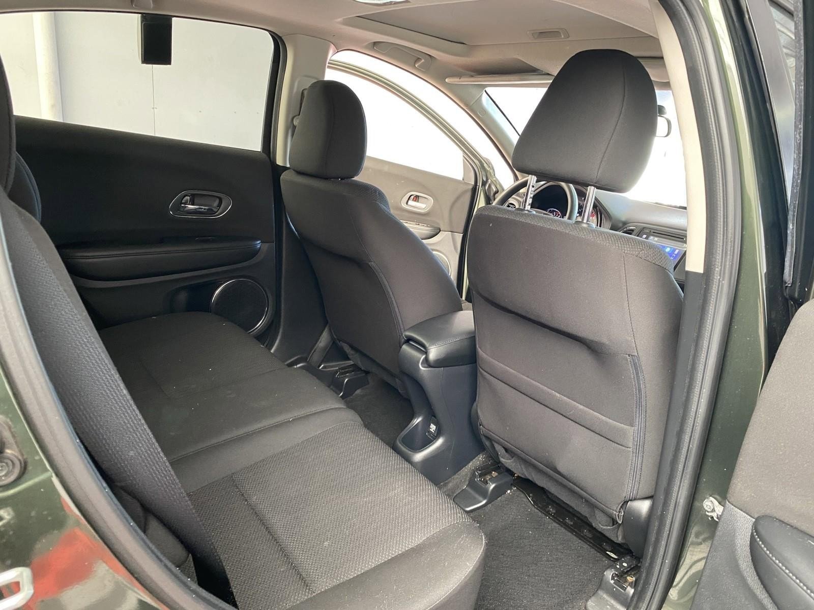 Used 2018 Honda HR-V EX image 9