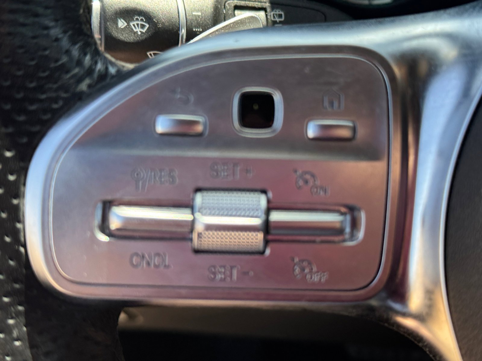 Used 2020 Mercedes-Benz GLC 300 4MATIC image 15