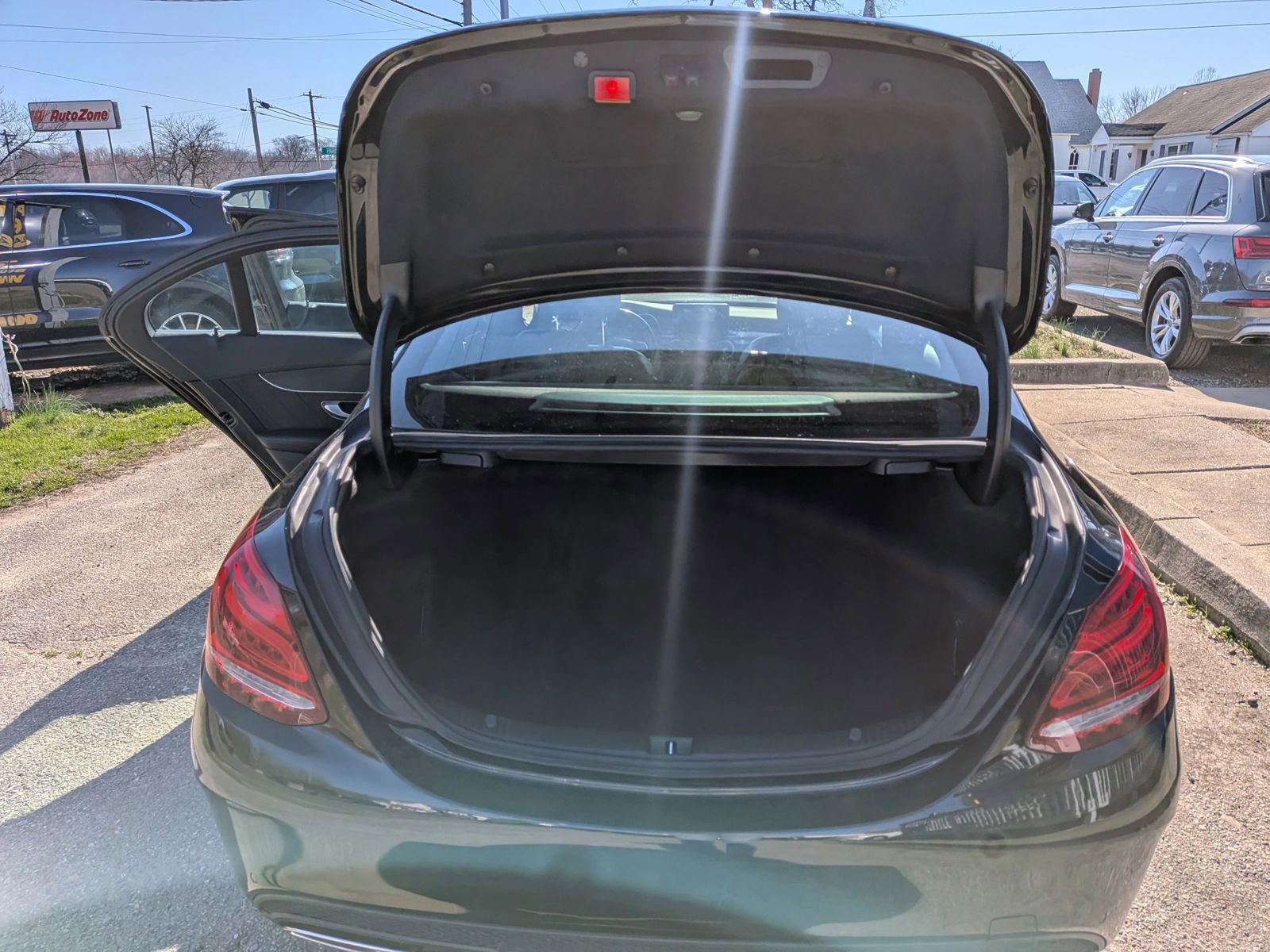 Used 2016 Mercedes-Benz C 300 4MATIC Sedan w/ Multimedia Package image 31