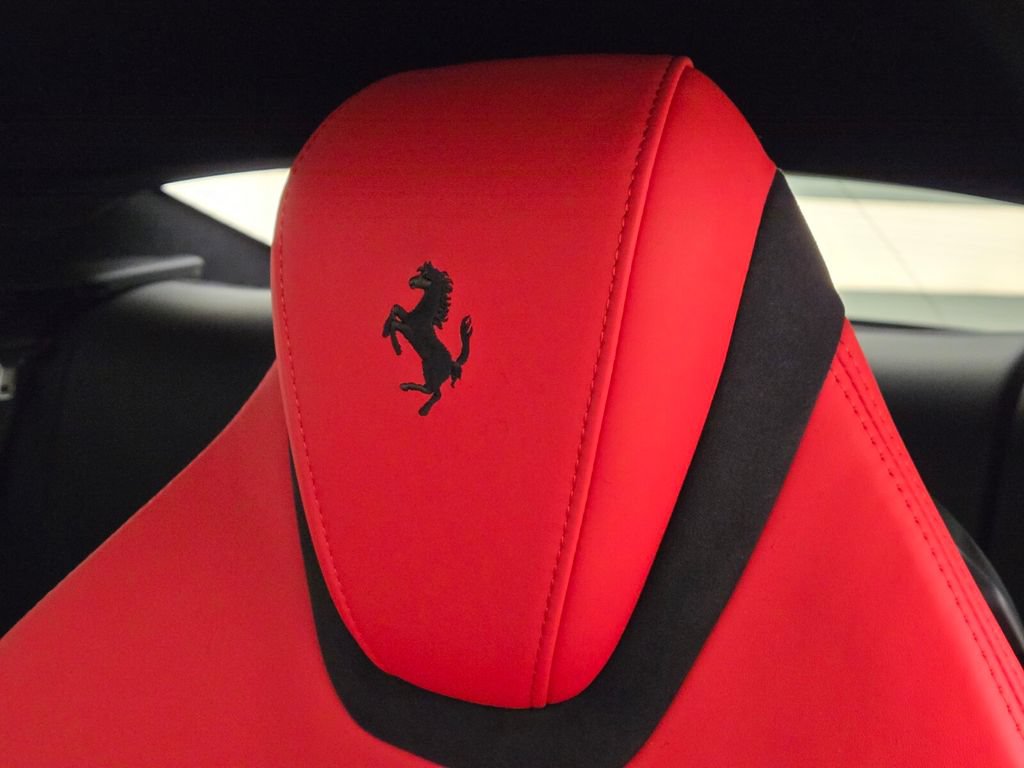 Used 2024 Ferrari Roma RWD image 33