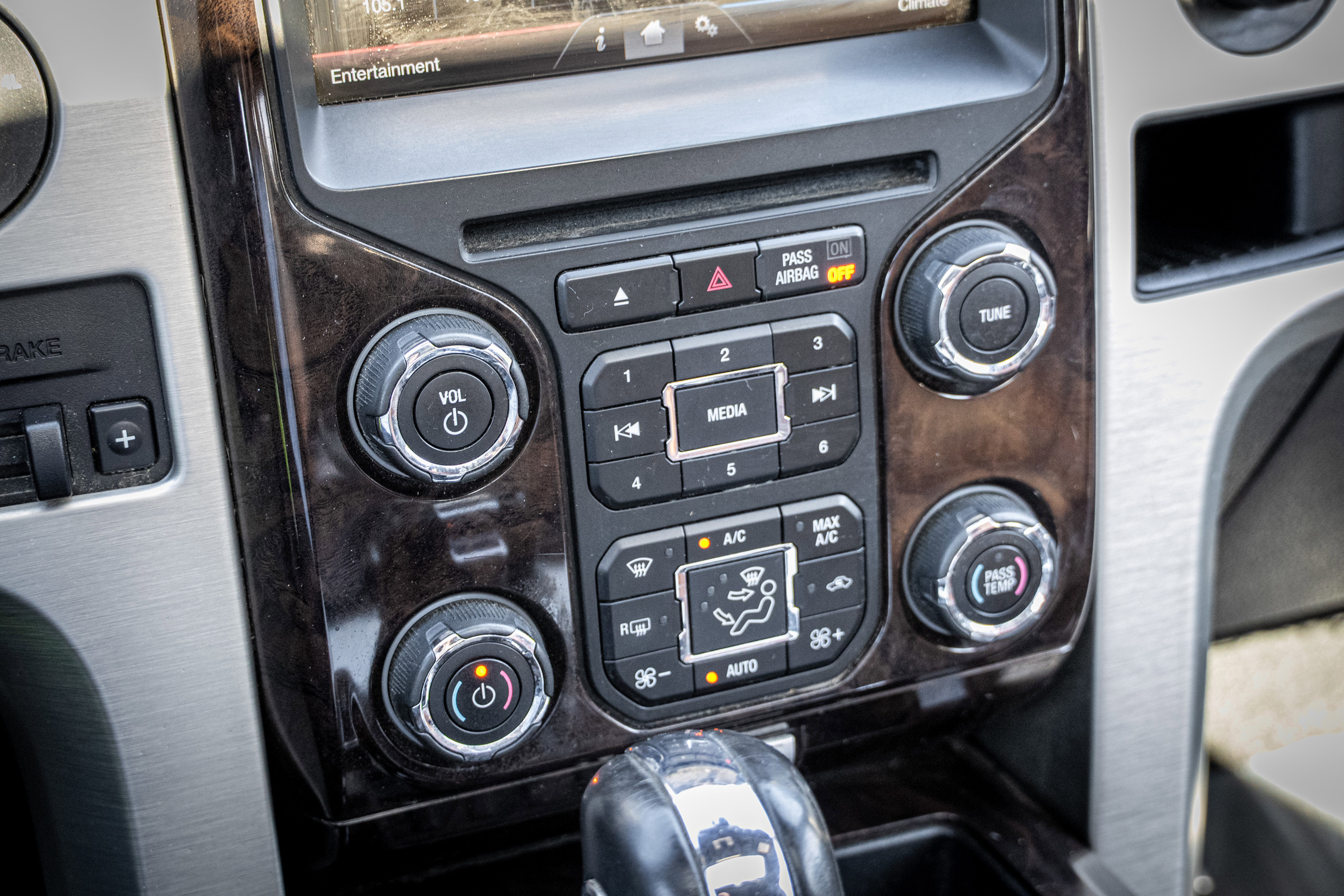 Used 2013 Ford F150 Platinum w/ Max Trailer Tow Pkg AWD/4WD image 34