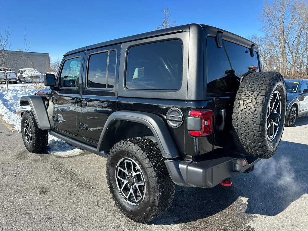 Used 2025 Jeep Wrangler Unlimited Rubicon video 3