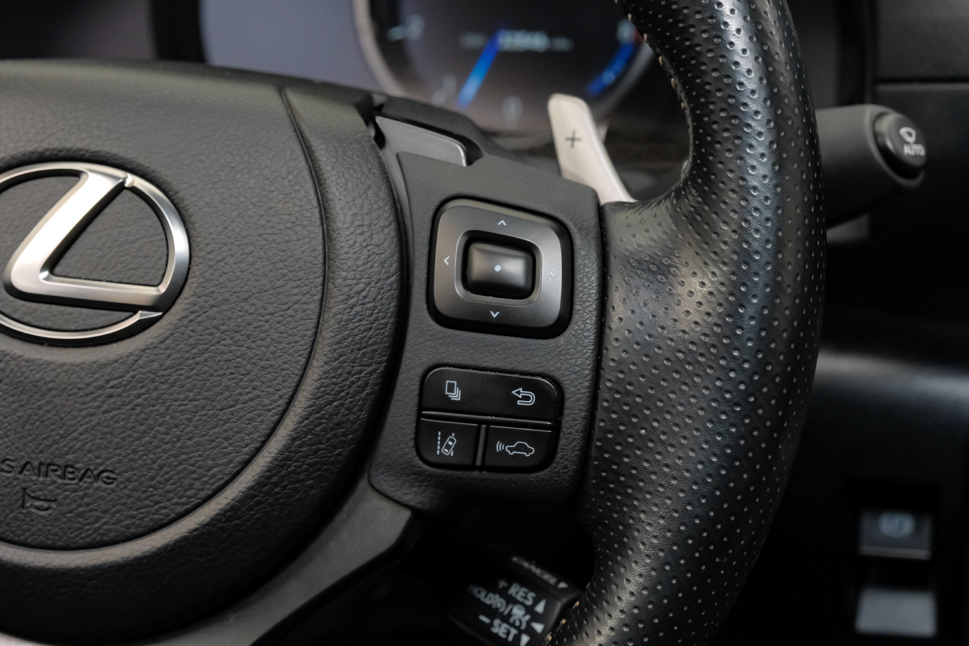 Used 2024 Lexus IS 350 F Sport w/ Navigation Package RWD image 21