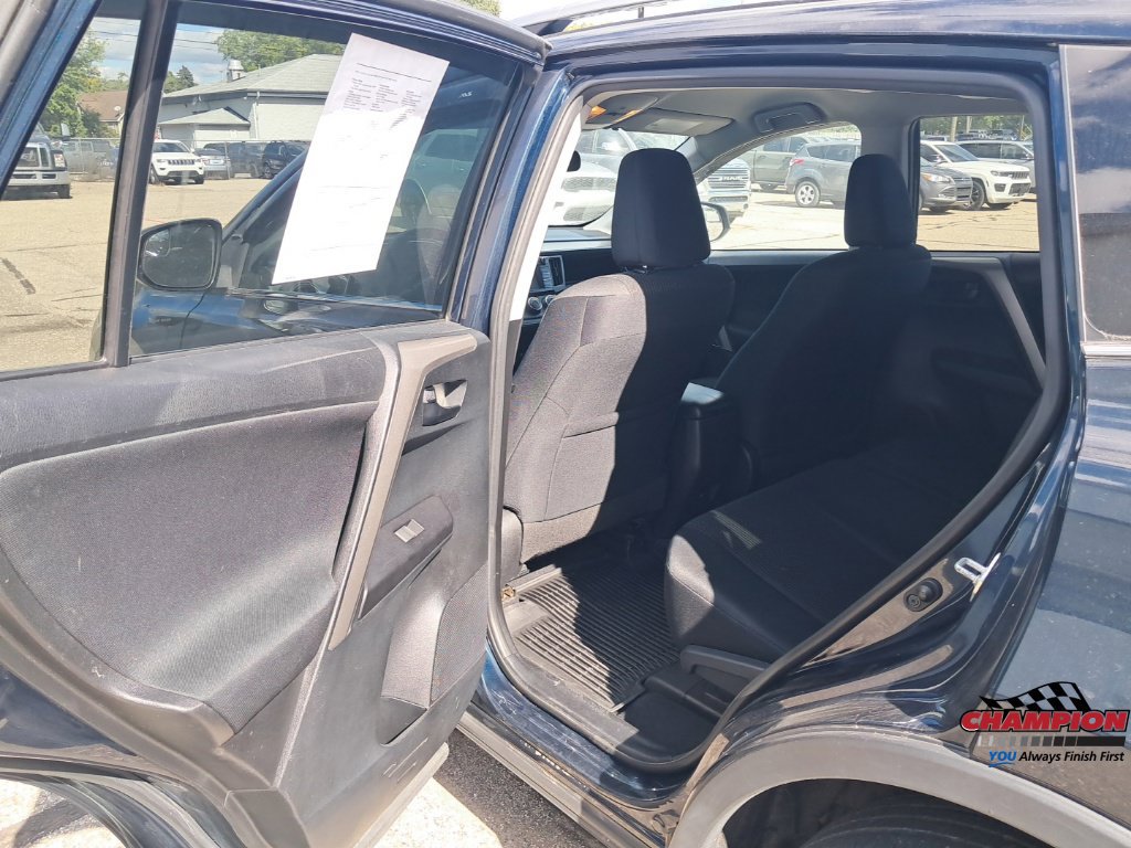 Used 2017 Toyota RAV4 LE w/ All Weather Liner Package AWD/4WD image 18