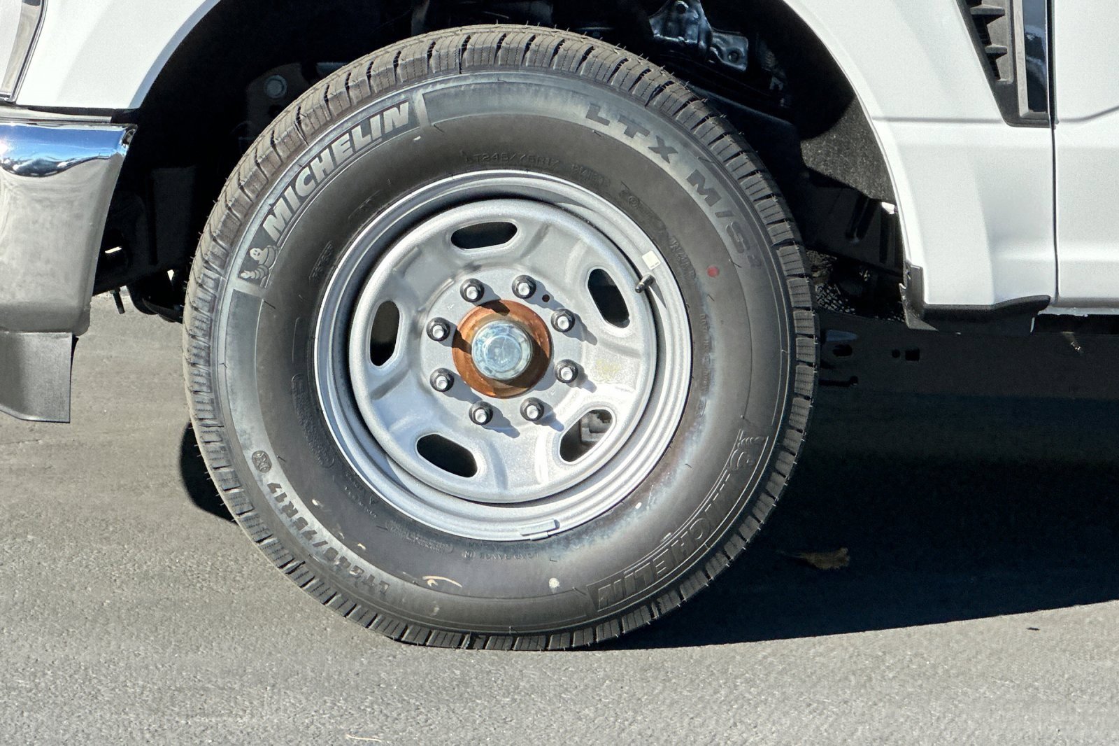 New 2026 Ford F250 XL w/ XL Chrome Package image 23