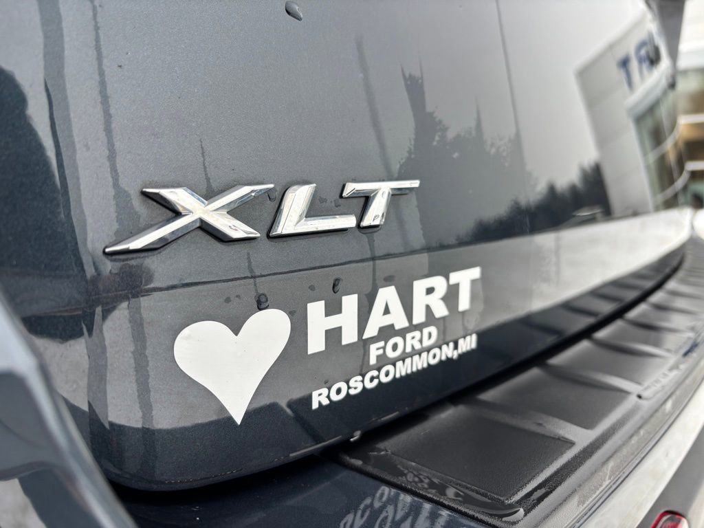 Used 2023 Ford Explorer XLT w/ Equipment Group 202A image 10