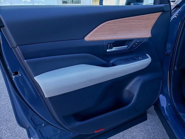 New 2026 Toyota Grand Highlander Limited image 9