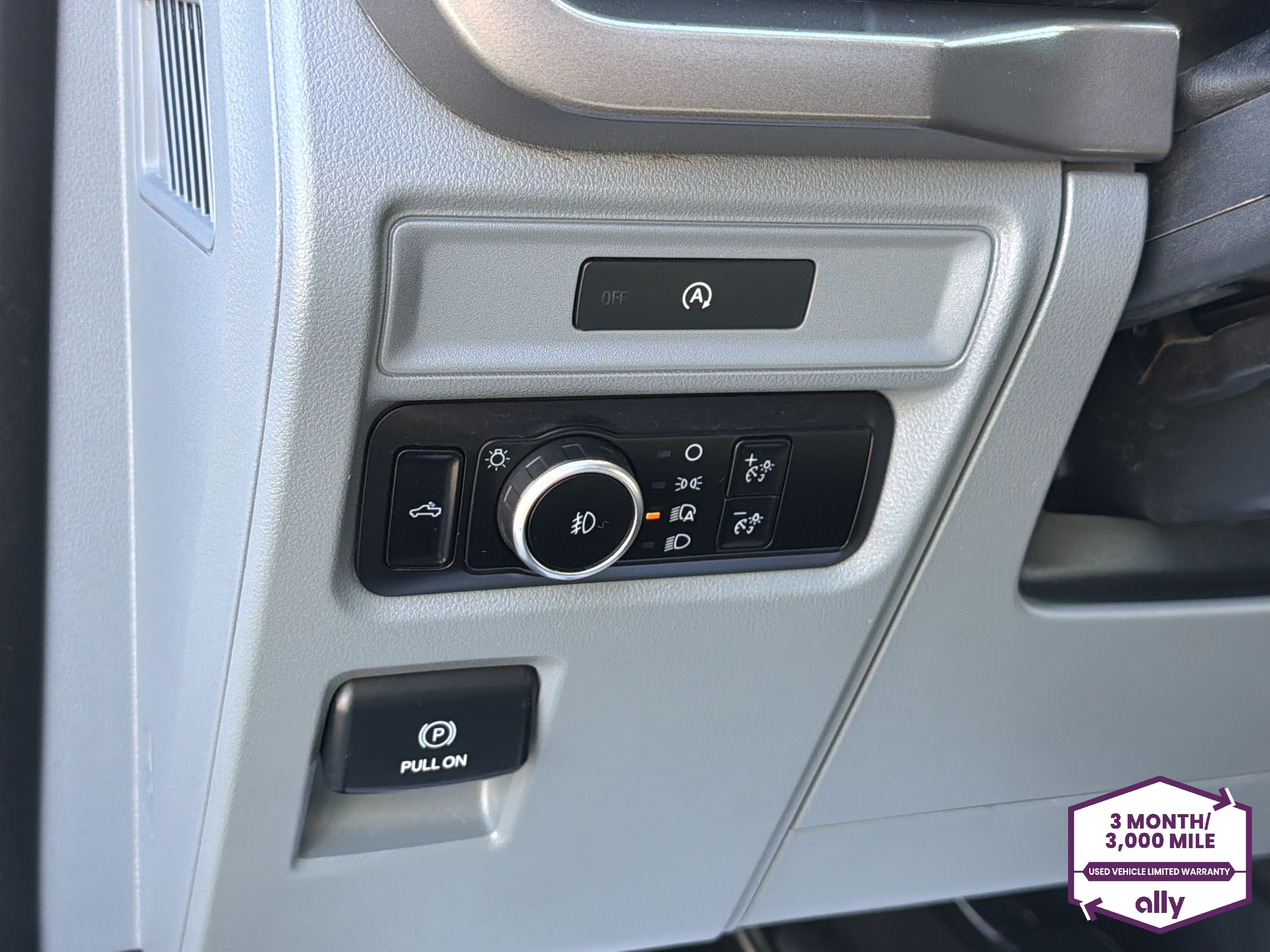 Used 2025 Ford F150 XLT w/ Equipment Group 301A Standard AWD/4WD image 15