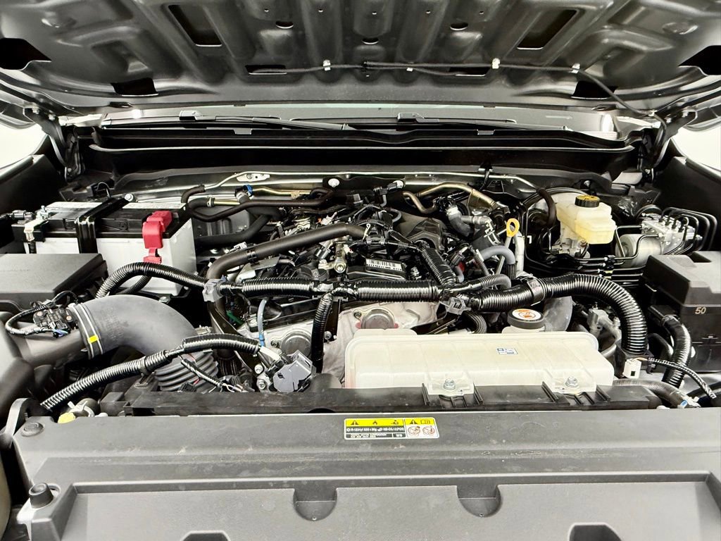 Certified 2025 Toyota Tacoma SR5 image 31