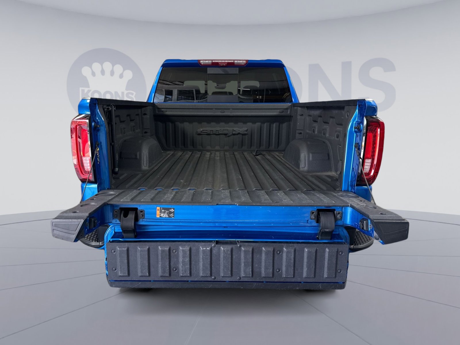 Used 2023 GMC Sierra 1500 AT4X AWD/4WD image 26