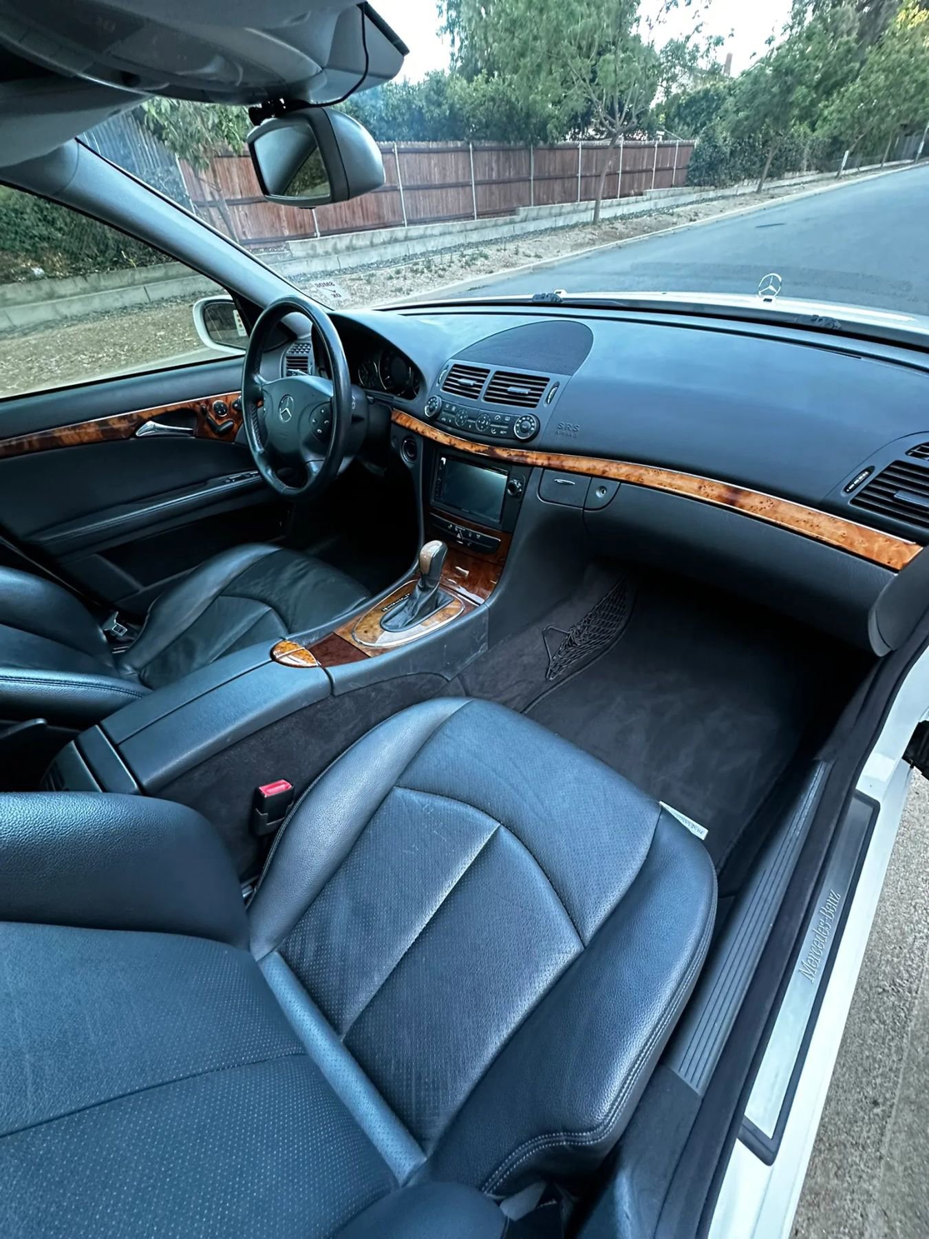 Used 2005 Mercedes-Benz E 320 Sedan image 30