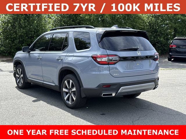 Used 2025 Honda Pilot Touring image 4