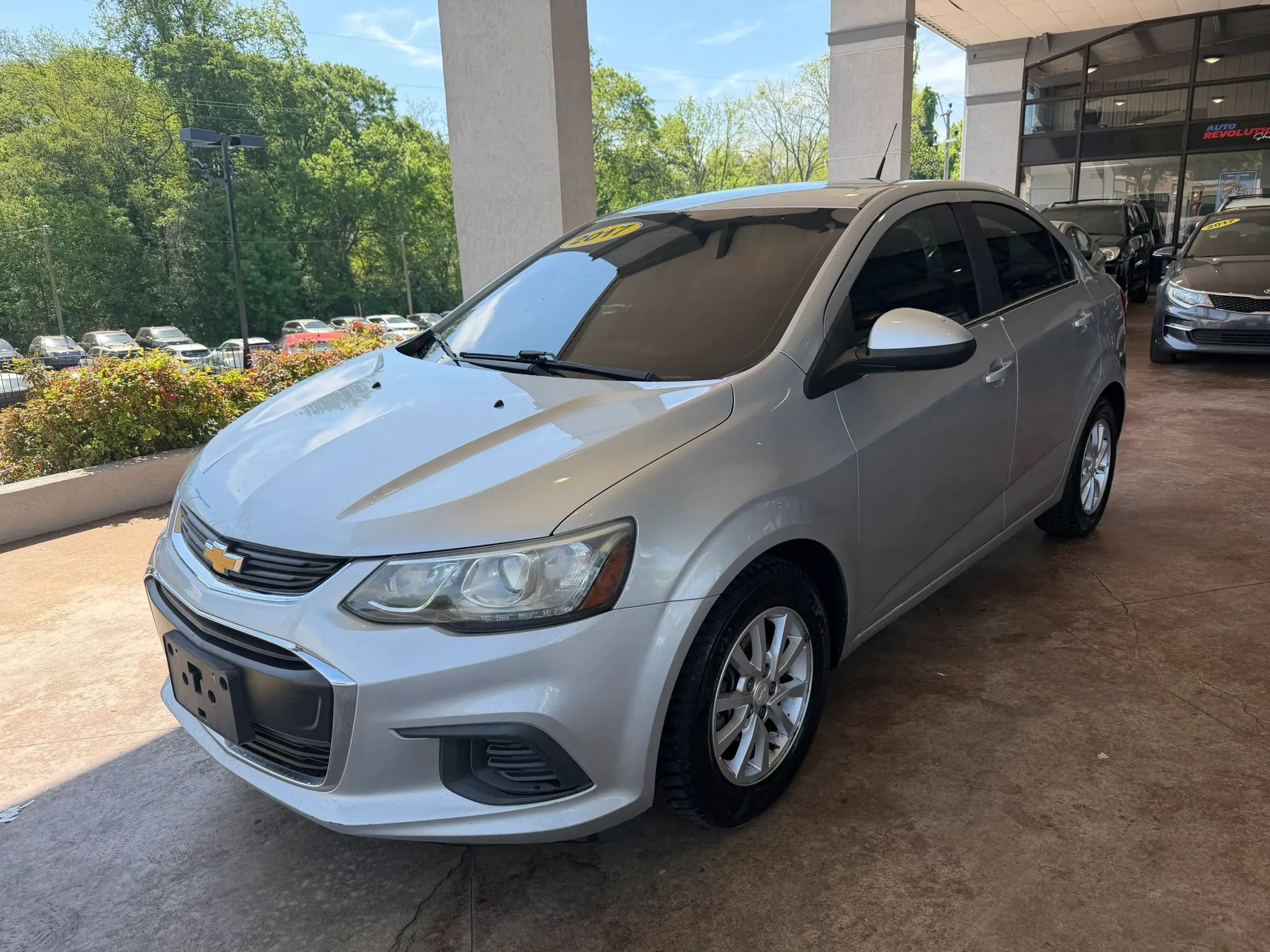 Used 2017 Chevrolet Sonic LT FWD image 3