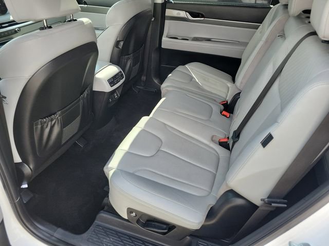 Used 2023 Hyundai Palisade SEL image 26