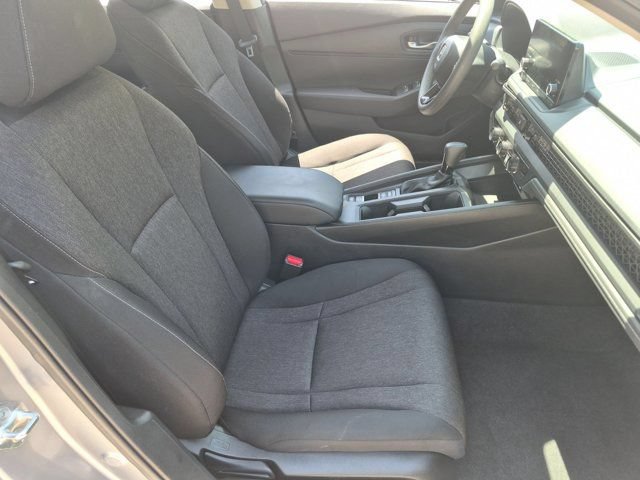 Used 2025 Honda Accord LX image 30