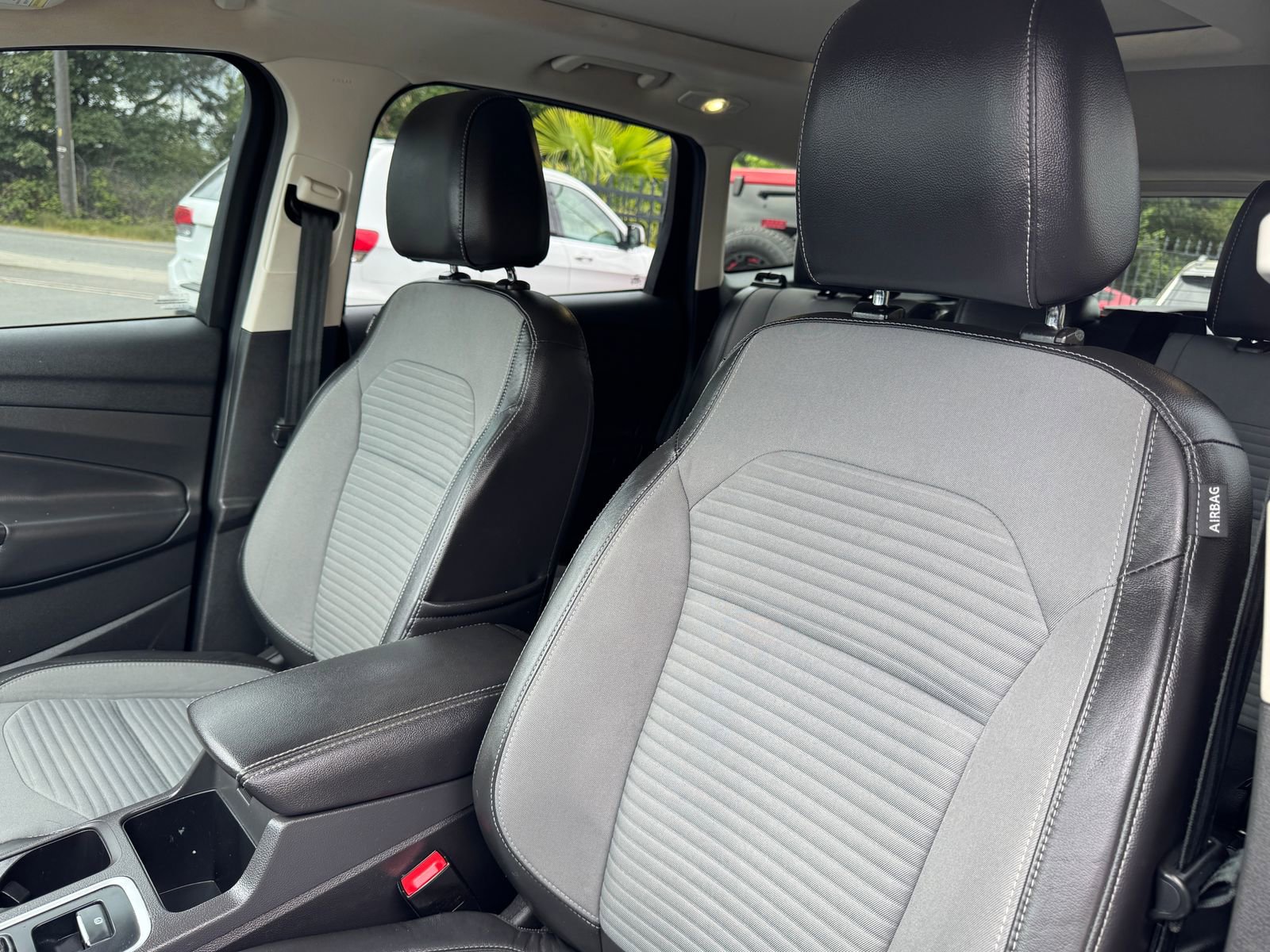 Used 2017 Ford Escape Titanium AWD/4WD image 11