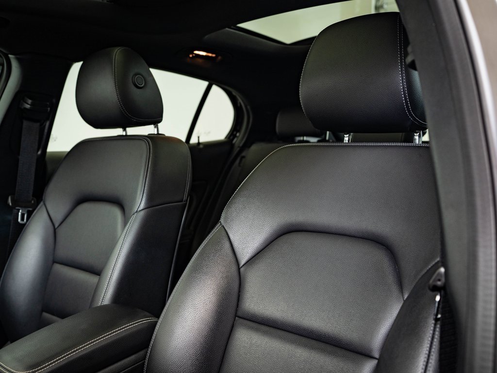 Used 2019 Mercedes-Benz GLA 250 4MATIC image 22