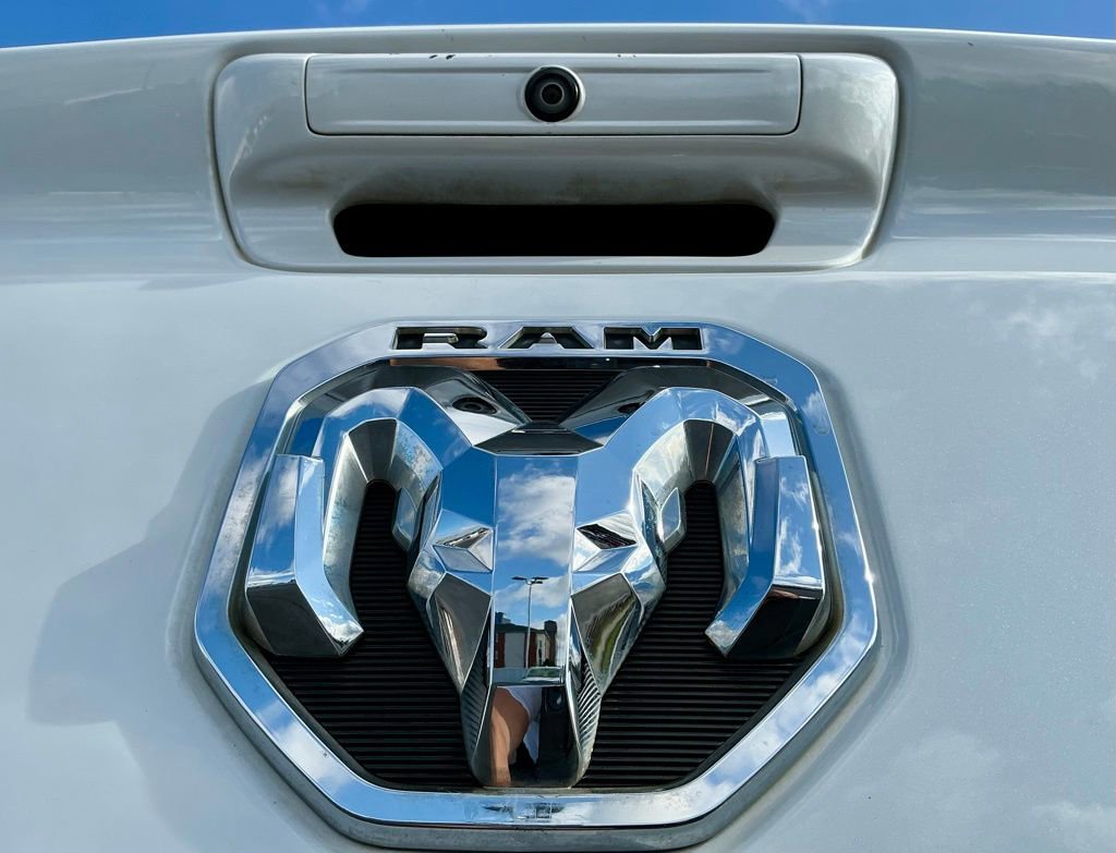 Used 2019 RAM 1500 Laramie image 15