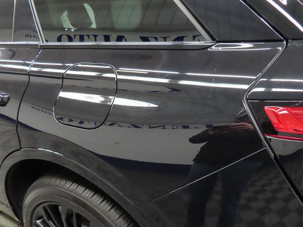 Used 2025 Lincoln Corsair Premiere w/ Jet Appearance Package image 45