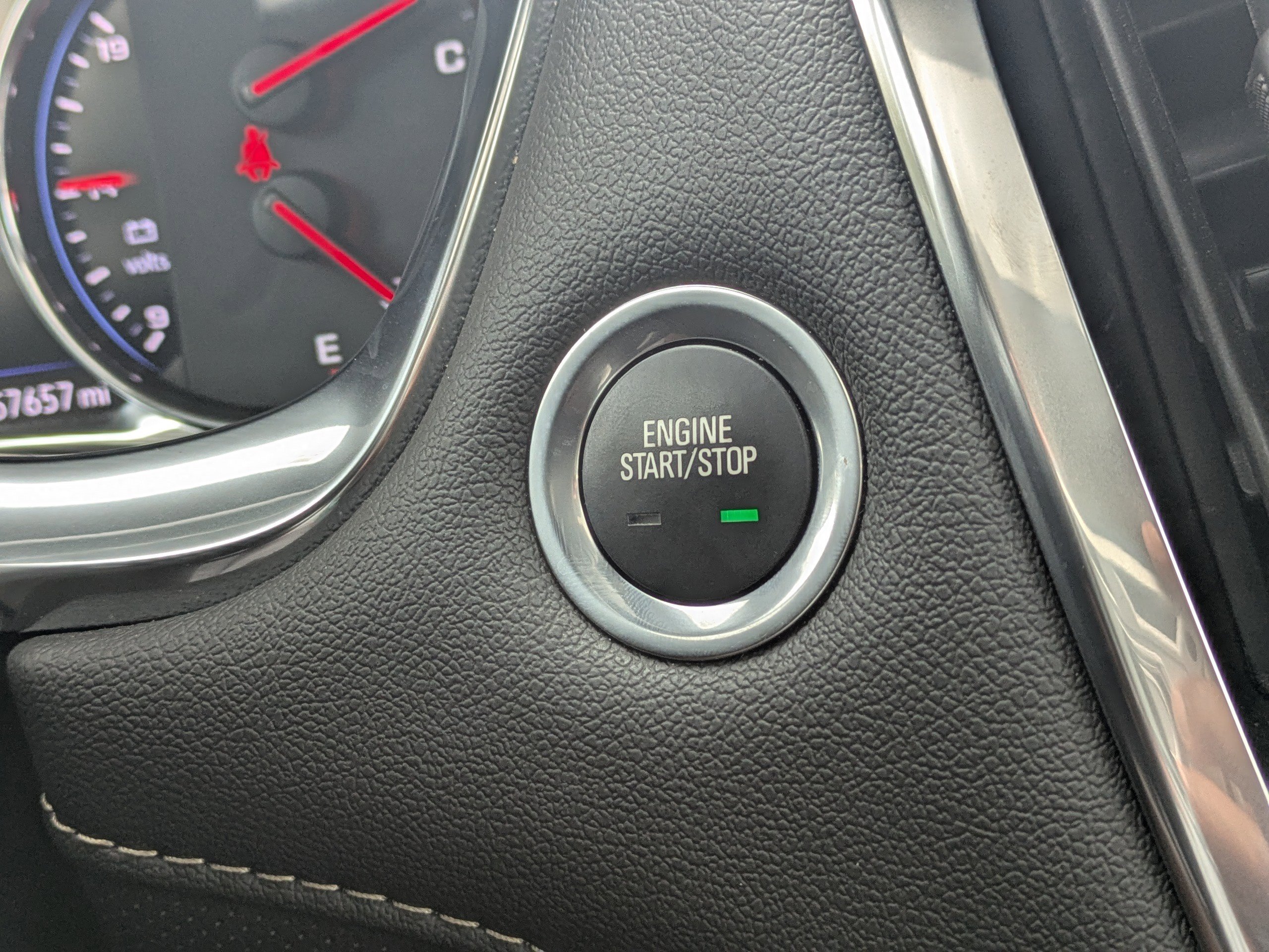 Used 2022 Chevrolet Traverse Premier w/ LPO, Floor Liner Package image 32