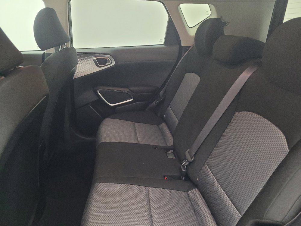Used 2023 Kia Soul LX FWD image 18
