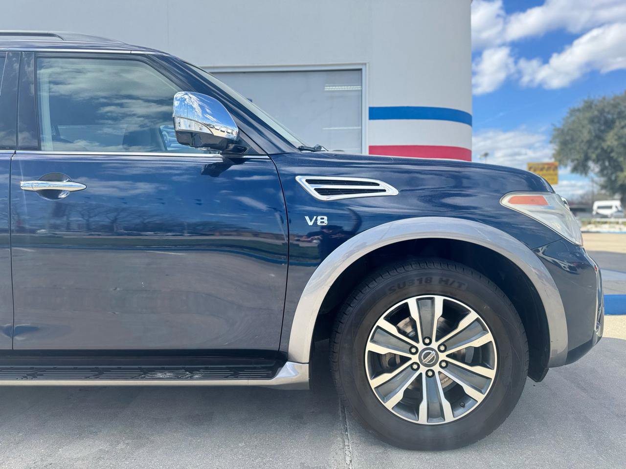 Used 2018 Nissan Armada SL image 25