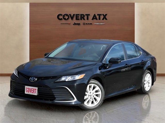 Used 2024 Toyota Camry LE image 1