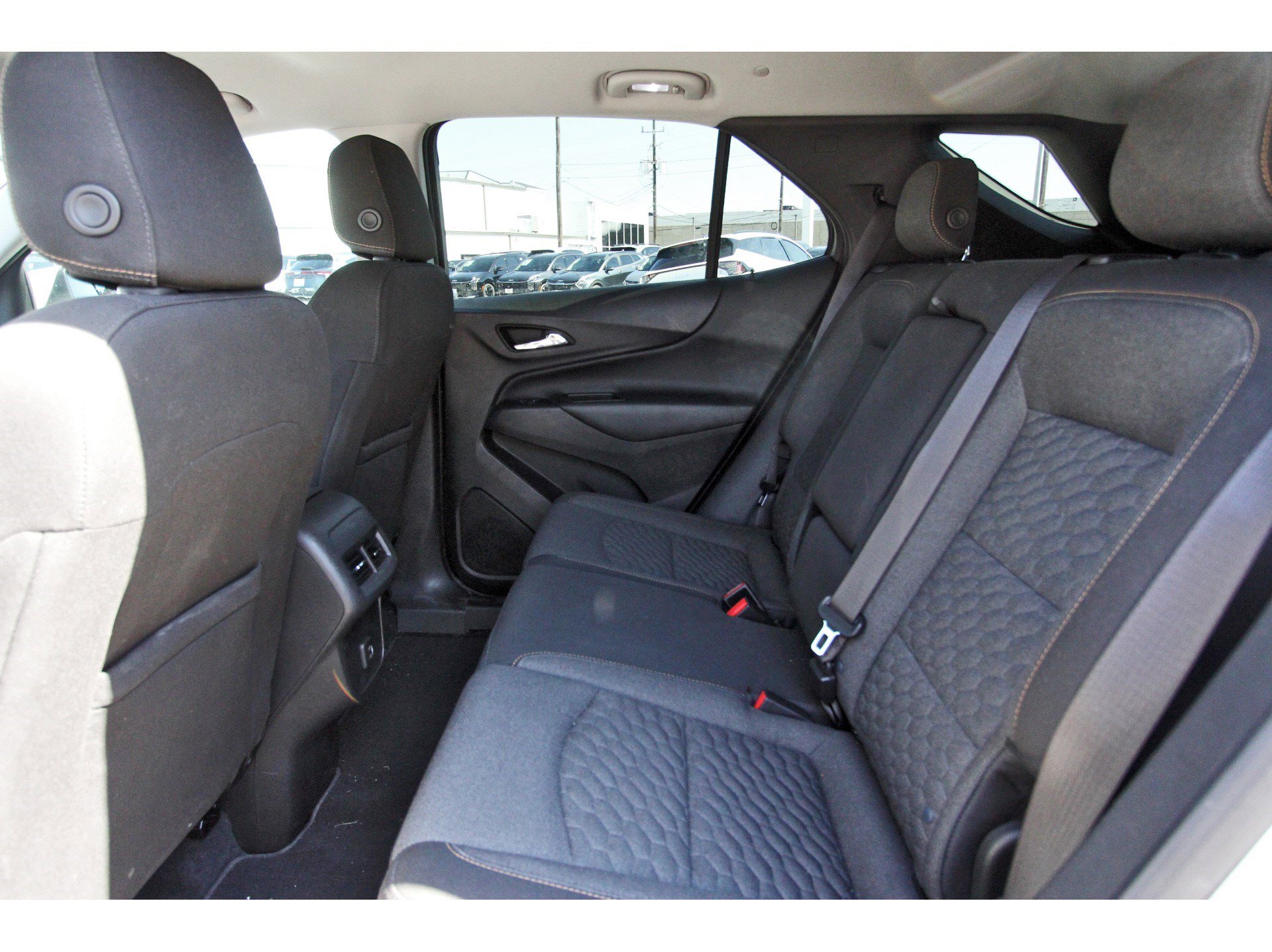 Used 2020 Chevrolet Equinox LT image 31