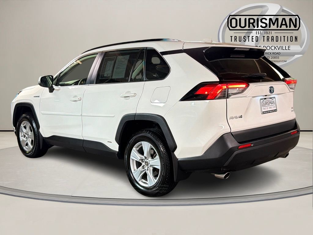 Used 2019 Toyota RAV4 XLE image 7