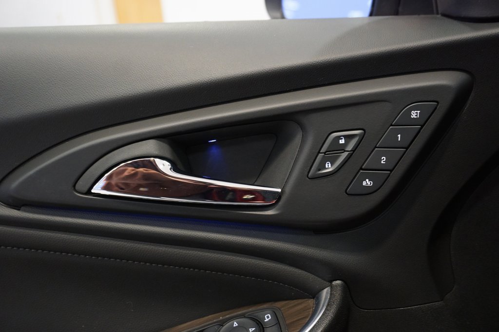 Certified 2023 Chevrolet Malibu LT w/ Driver Confidence Package image 23