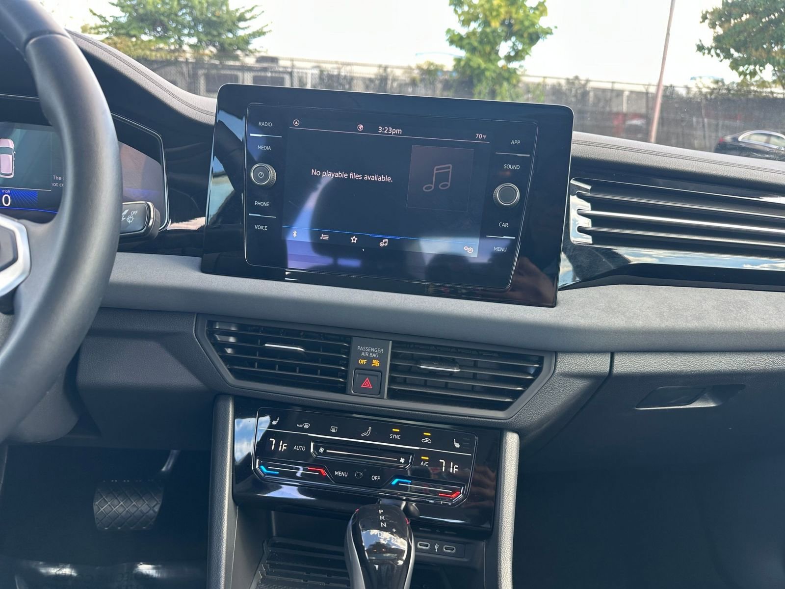 Used 2025 Volkswagen Jetta SE image 18