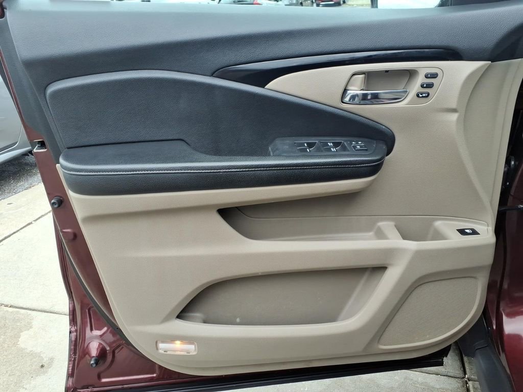 Used 2020 Honda Ridgeline RTL-E image 11