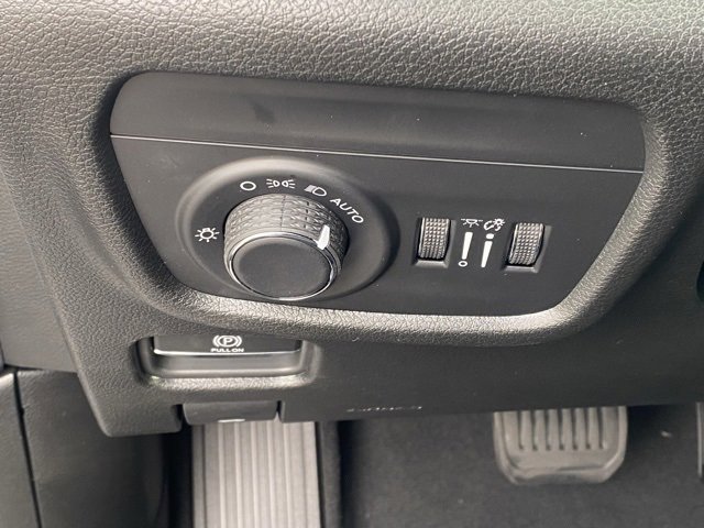 New 2025 Jeep Grand Cherokee L Altitude image 47