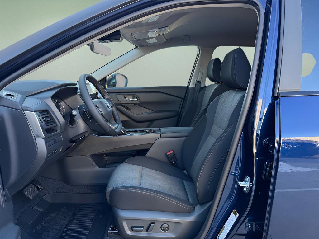 New 2026 Nissan Rogue SV image 17