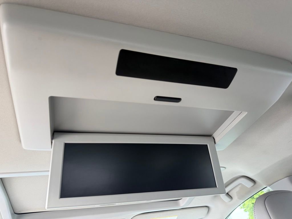 Used 2020 Toyota Sienna XLE Premium w/ Protection Package image 27