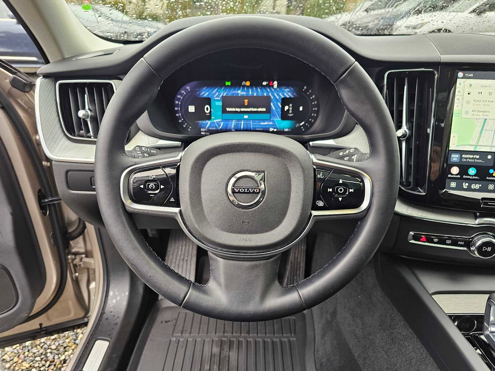 Used 2025 Volvo XC60 B5 Plus w/ Protection Package Premier image 28