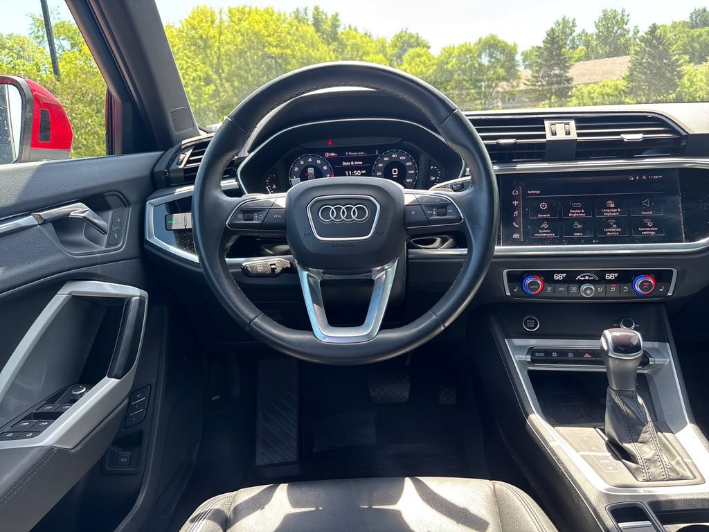 Used 2023 Audi Q3 2.0T Premium Plus AWD/4WD image 16