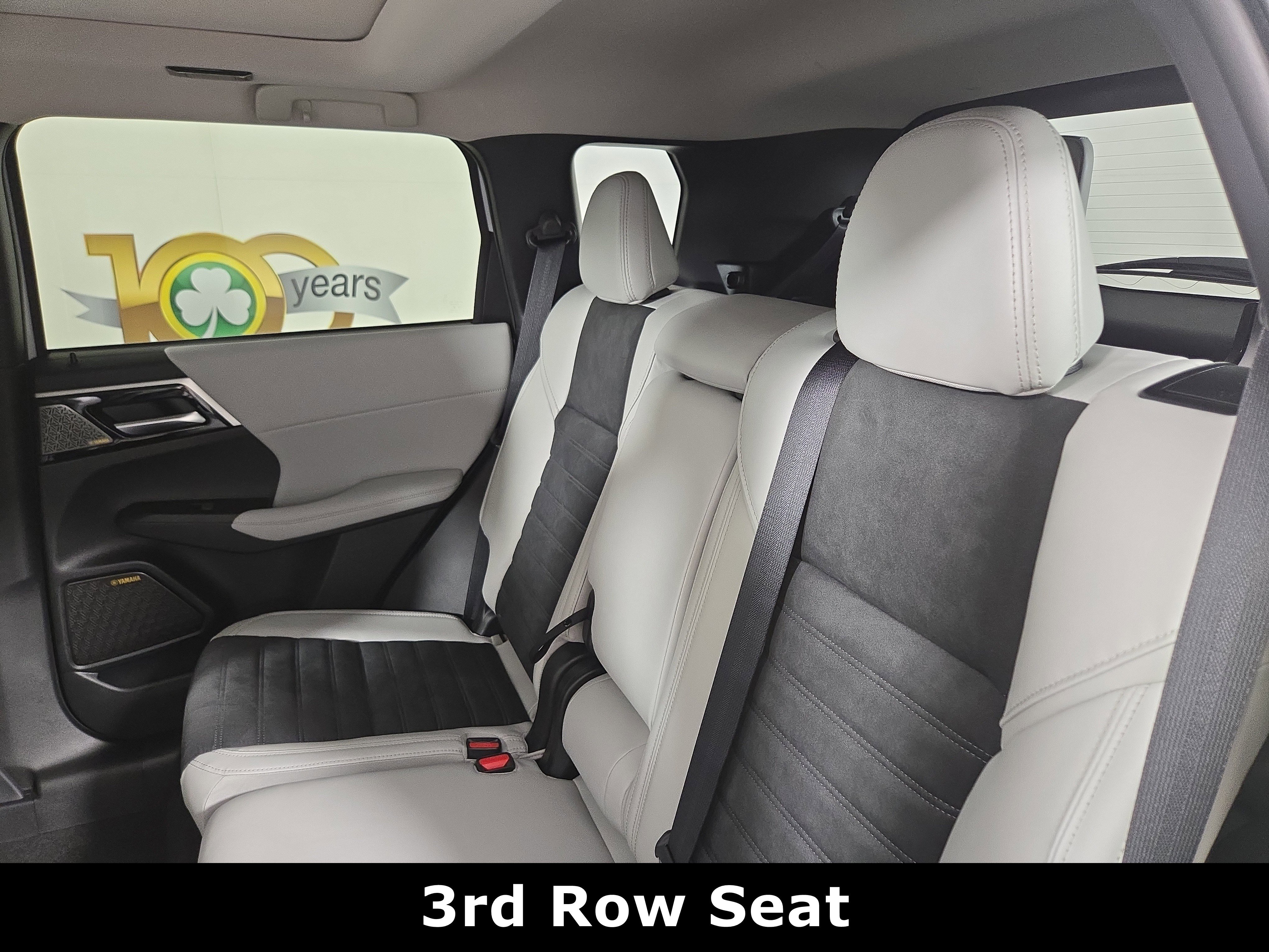 New 2026 Mitsubishi Outlander SE FWD image 11