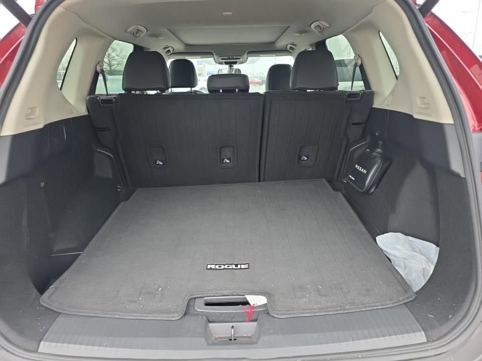 Certified 2023 Nissan Rogue SV w/ SV Premium B Package image 11