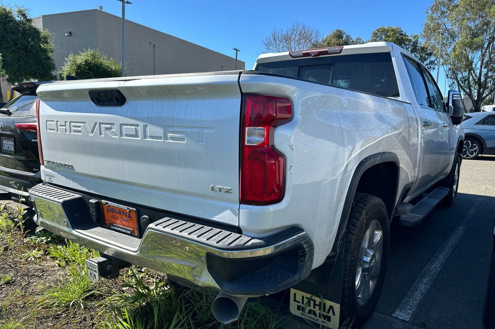 Used 2021 Chevrolet Silverado 2500 LTZ w/ LTZ Premium Package image 5
