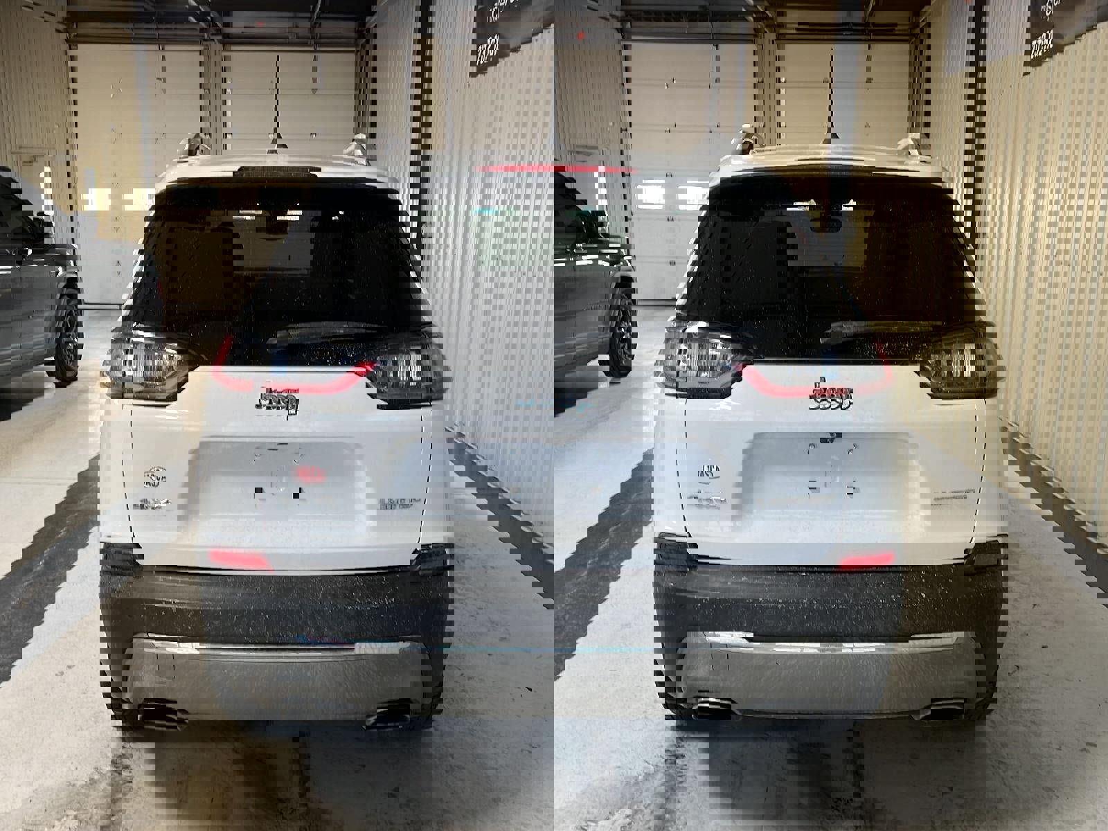 Used 2019 Jeep Cherokee Limited image 8