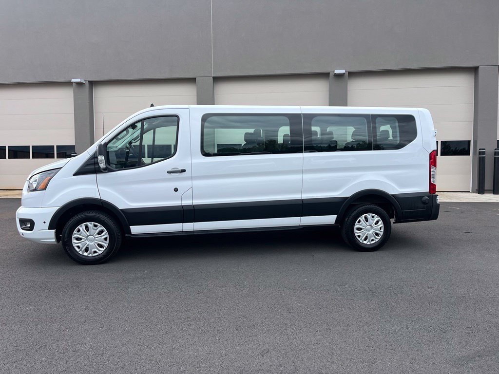 Used 2024 Ford Transit 350 XLT RWD image 4