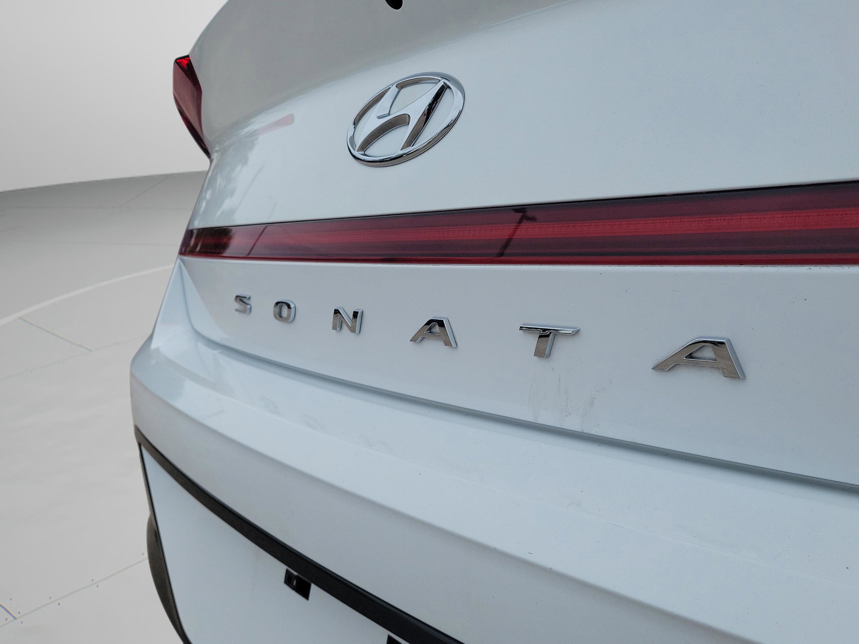 Used 2023 Hyundai Sonata SEL w/ Convenience Package image 6